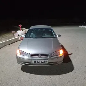 Toyota Camry 1999