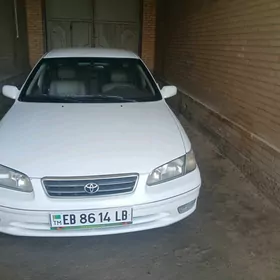 Toyota Camry 1997