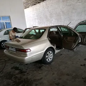 Toyota Camry 1998