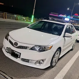 Toyota Camry 2013