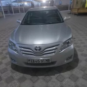 Toyota Camry 2011