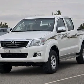 Toyota Hilux 2013