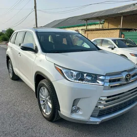 Toyota Highlander 2017