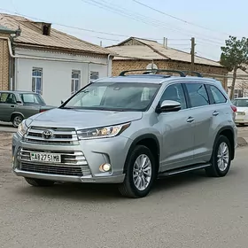 Toyota Highlander 2018