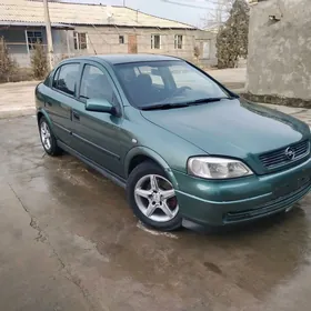 Opel Astra 2000