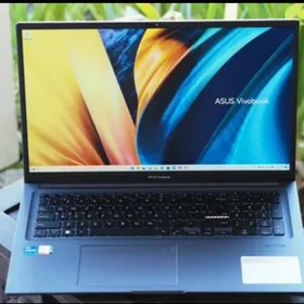 ASUS Vivobook i5-12