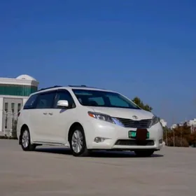 Toyota Sienna 2016