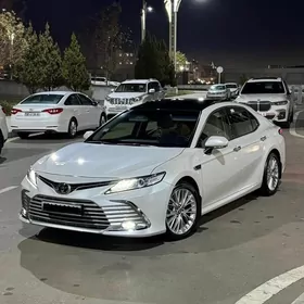 Toyota Camry 2024