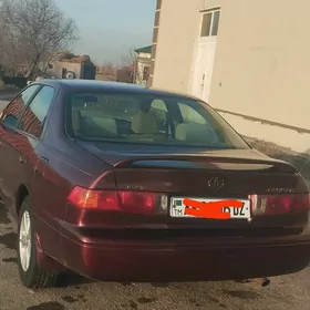 Toyota Camry 2000