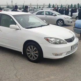 Toyota Camry 2004