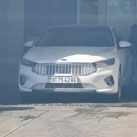 Kia Cadenza 2020