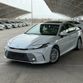 Toyota Camry 2024