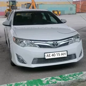 Toyota Camry 2012