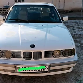 BMW 525 1990