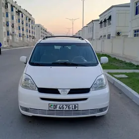 Toyota Sienna 2003