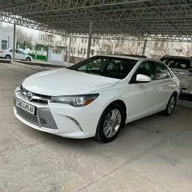 Toyota Camry 2017