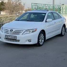 Toyota Camry 2011