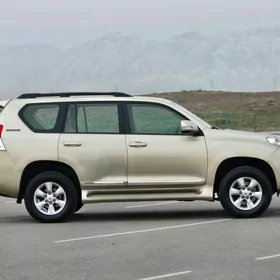 Toyota Land Cruiser Prado 2011