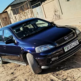 Opel Astra 2003