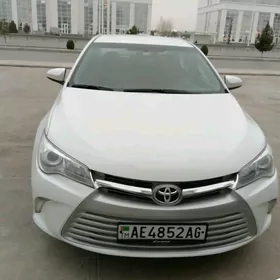 Toyota Camry 2016