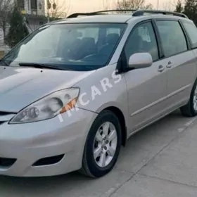 Toyota Sienna 2008