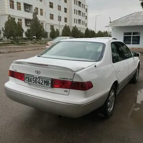 Toyota Camry 2000