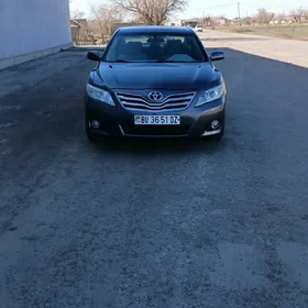 Toyota Camry 2010