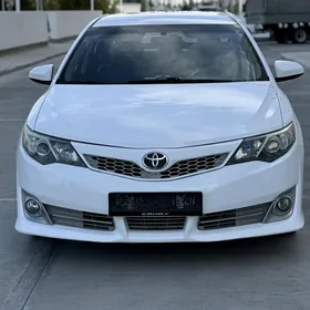 Toyota Camry 2013