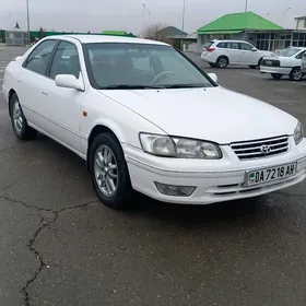 Toyota Camry 1998