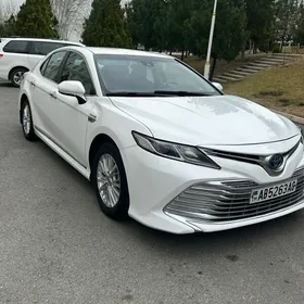 Toyota Camry Hybrid 2018