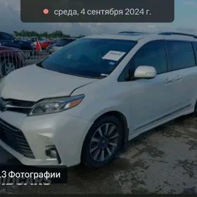 Toyota Sienna 2019