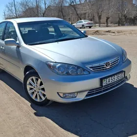 Toyota Camry 2004