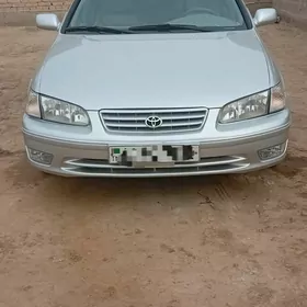 Toyota Camry 2001