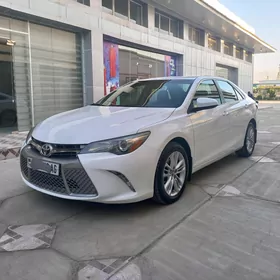 Toyota Camry 2015