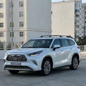 Toyota Highlander 2020