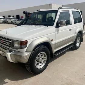 Mitsubishi Pajero 1996