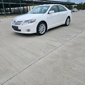 Toyota Camry 2011