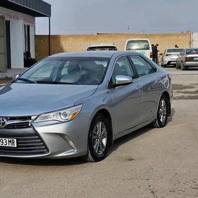 Toyota Camry 2017