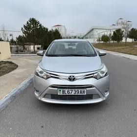 Toyota Yaris 2016