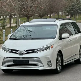 Toyota Sienna 2020