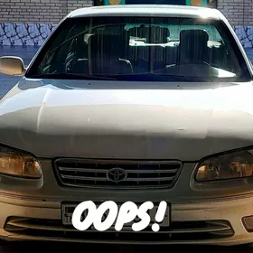 Toyota Camry 2000