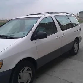 Toyota Sienna 2000