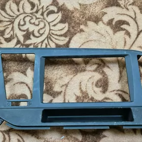 Ramka Pionner Elantra