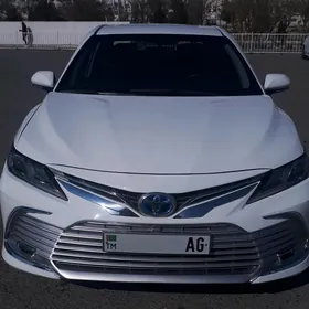 Toyota Camry Hybrid 2020