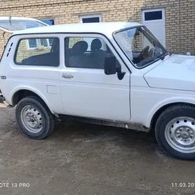 Lada Niva 2011