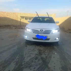 Toyota Camry 2010