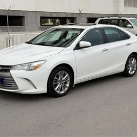 Toyota Camry 2016