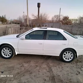 Toyota Camry 2001