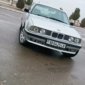 BMW 525 1990