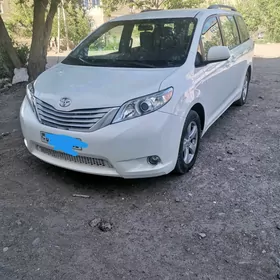 Toyota Sienna 2017